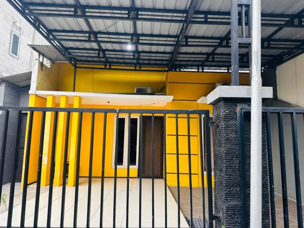 Rumah Tengah Kota Sidoarjo