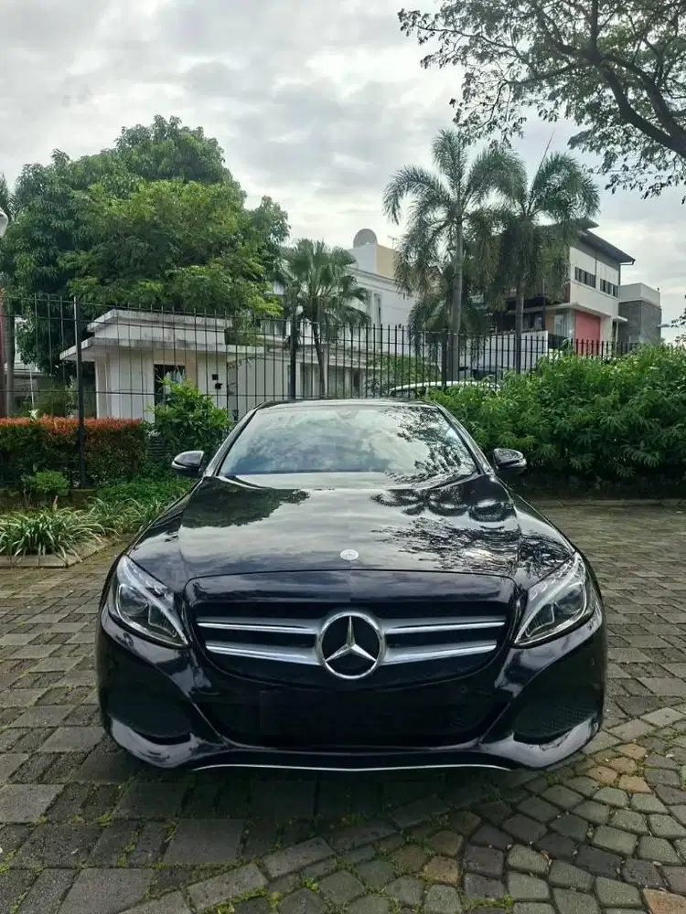 Mercedes Benz C200 / C 200 Avantgarde 2016 Hitam