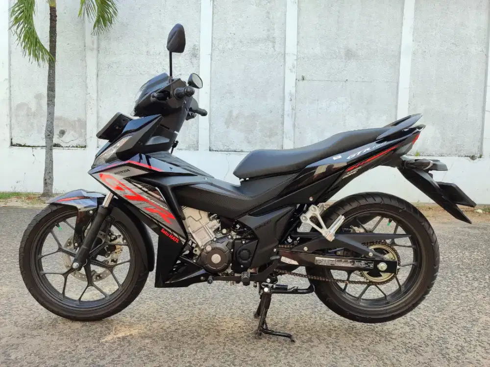 LIKE NEW! SUPRA GTR 150 2026 KM 2rb BE Lampung SEGER BANGET CAH/KREDIT