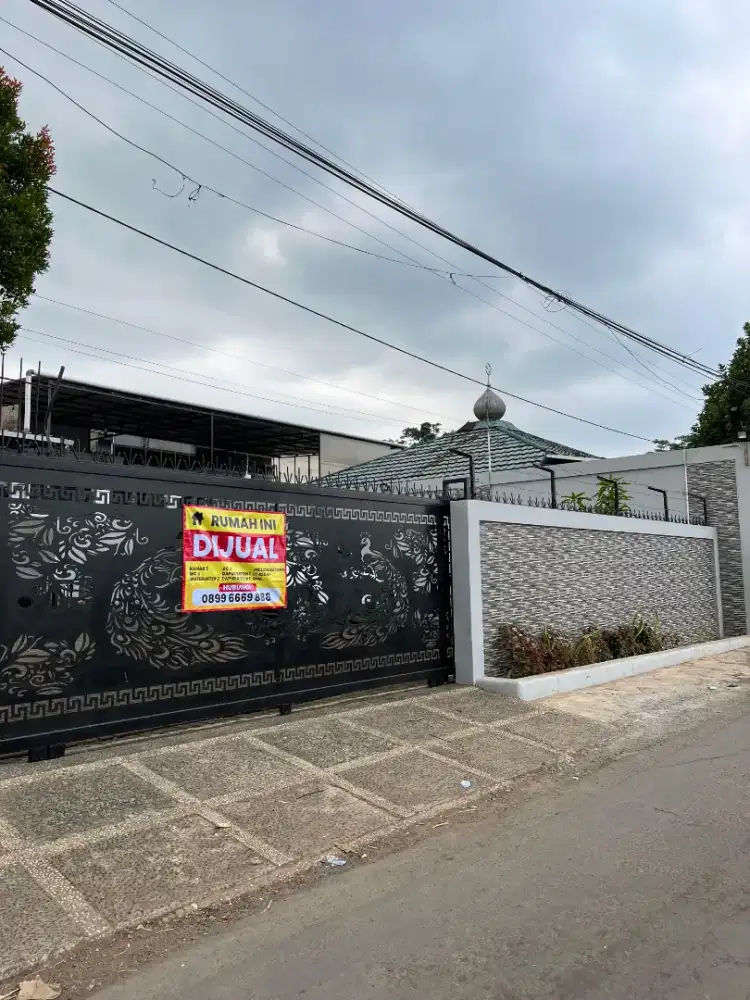 JUAL RUMAH MEWAH MILIK PRIBADI BERSERTA ISINYA