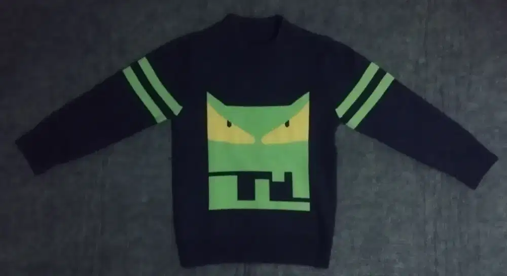Sweater Anak Like New