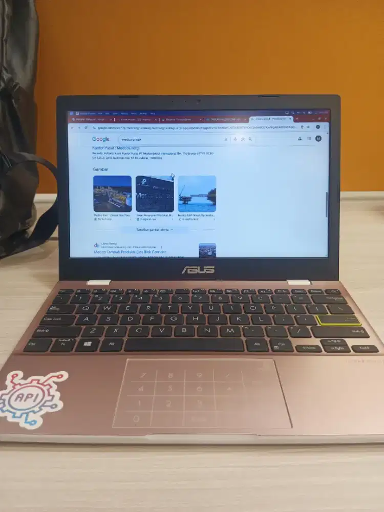 Asus Slim 13' Ram 4, SSD 256, Normal lancar