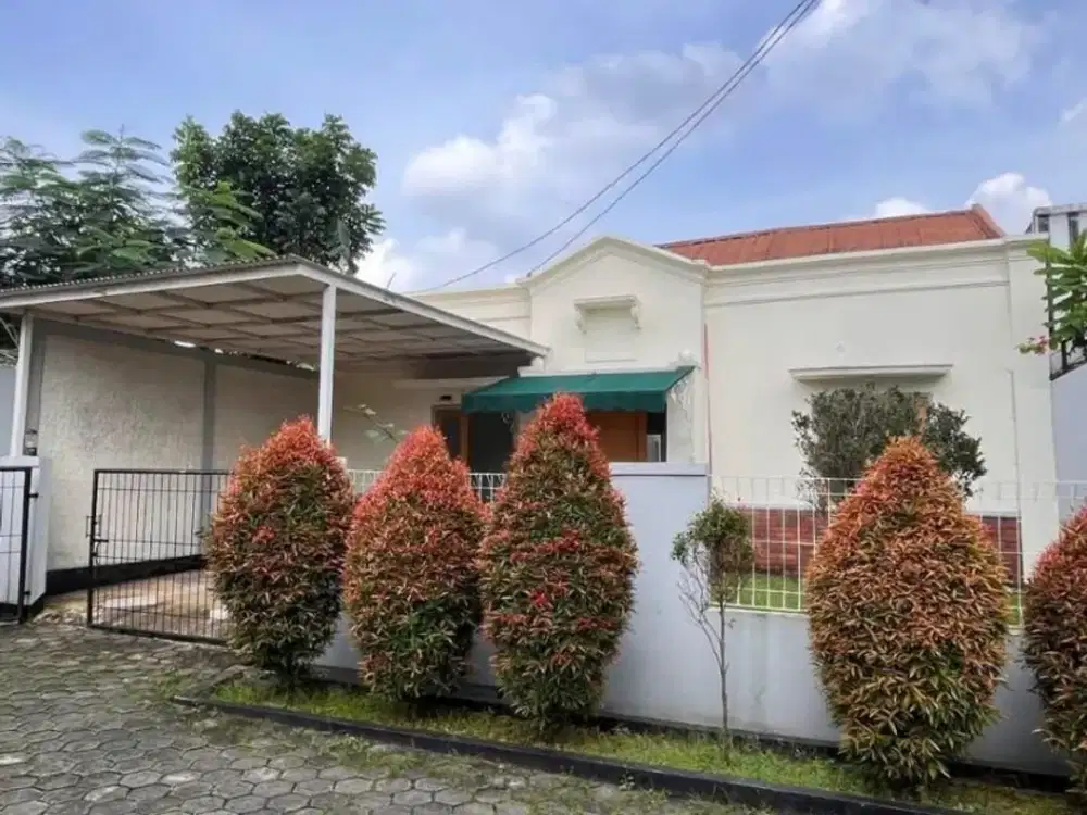 Dijual Cepat Rumah Homey 1 Lantai Luas 180 Lokasi Strategis di Graha Bintaro, Tangerang Selatan