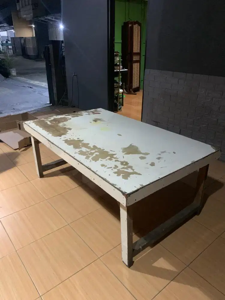 2 Meja kayu ukuran 180x90x60