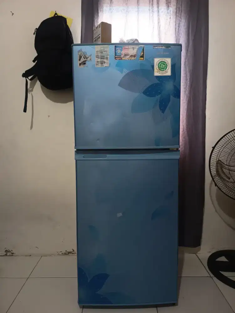 KULKAS MURAH SHARP 2 PINTU