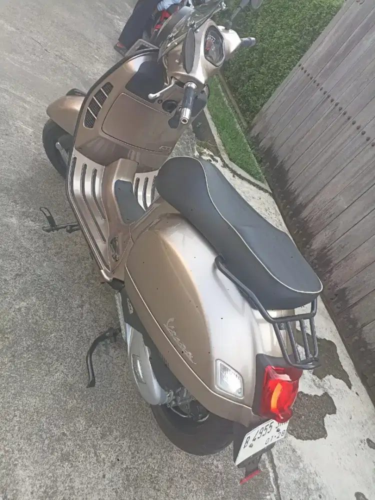 VESPA GTS Super 150 CC