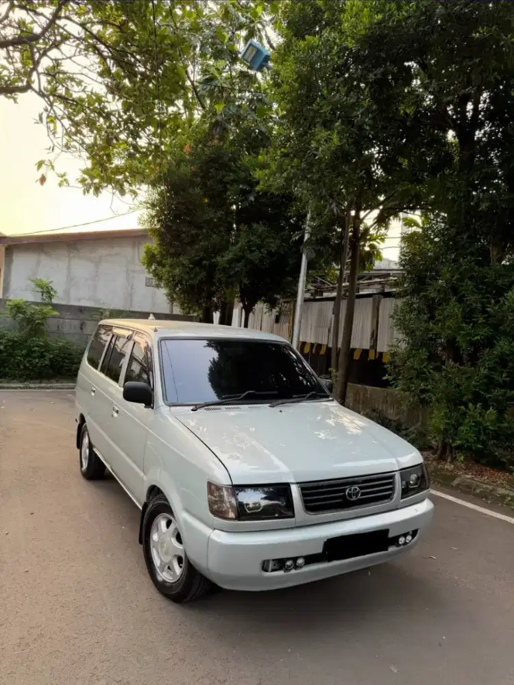 Toyota Kijang LGX Type Tertinggi