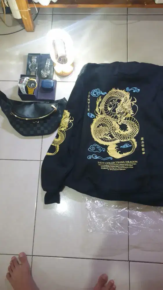 Tas jaket jam edisi bersih