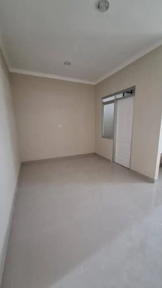 DIJUAL RUKO STRATEGIS 3 LANTAI