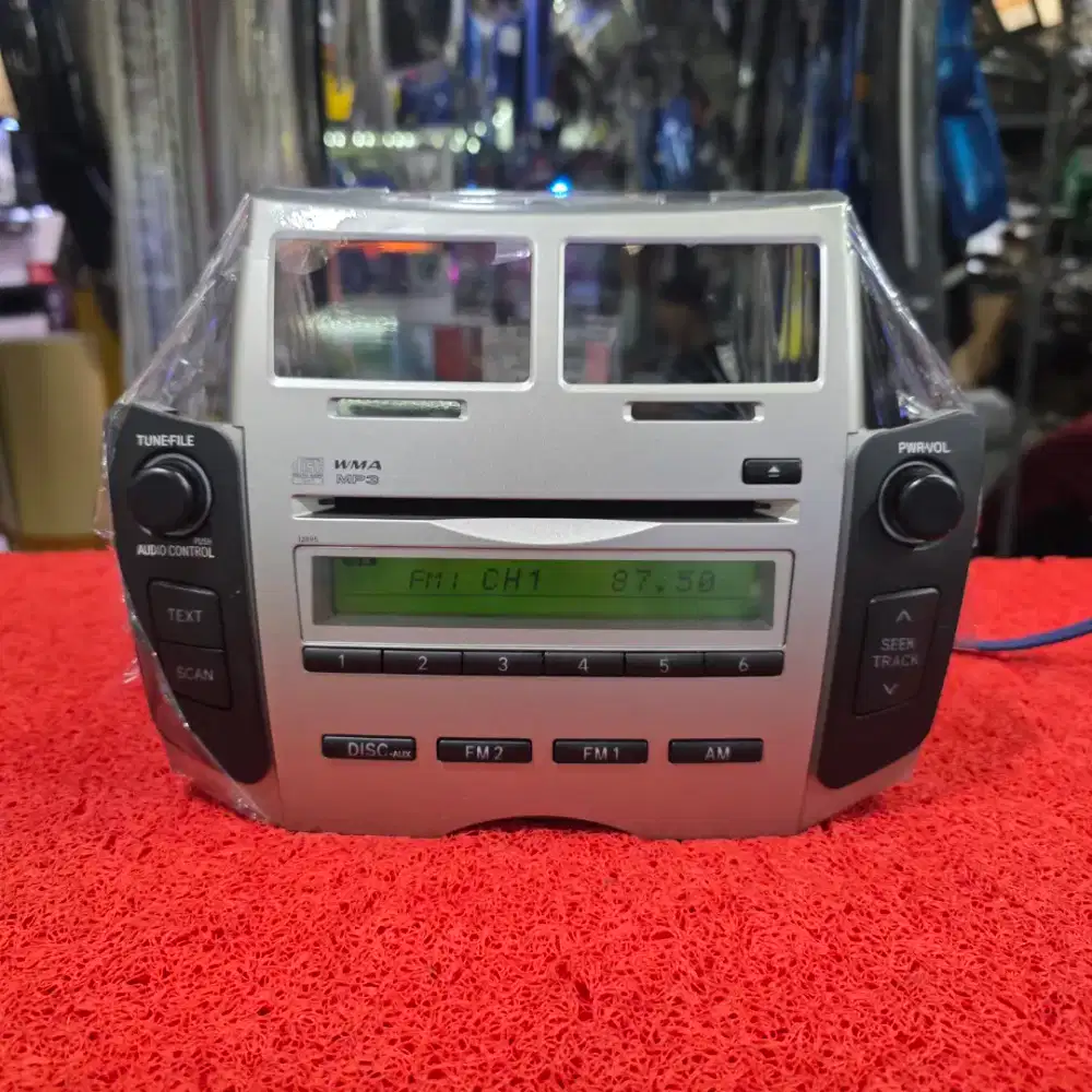 Head Unit Toyota Yaris 2008-2011 CD Radio FM AM Orisinil