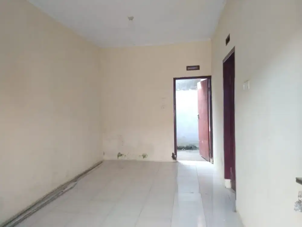 Rumah Lokasi Strategis Nyaman Dihuni di Rancamanyar Indah