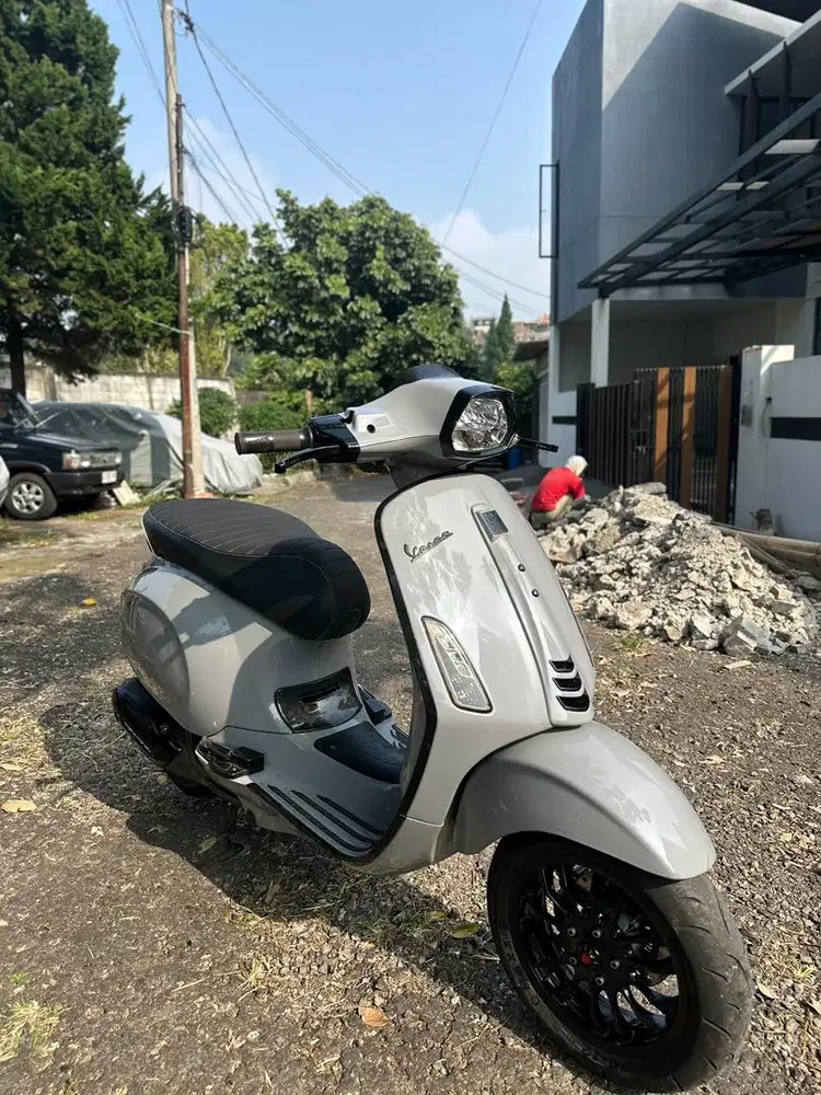 Vespa Sprint 150 ABS Tahun 2021