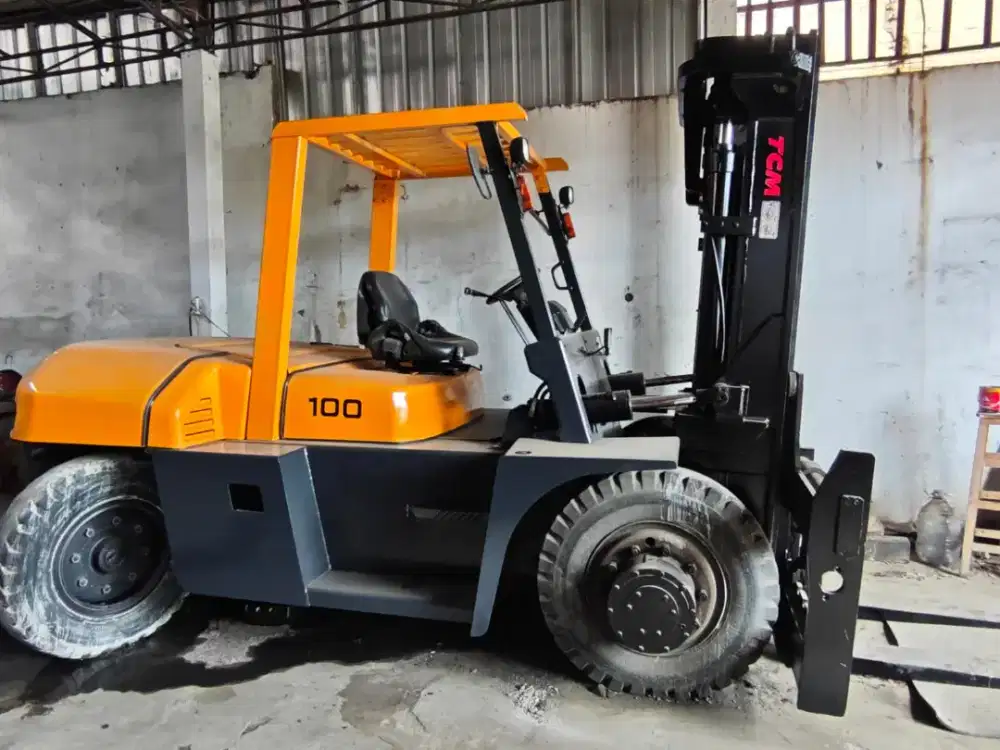 Forklift TCM 10 Ton (2013). Ownernya langsung