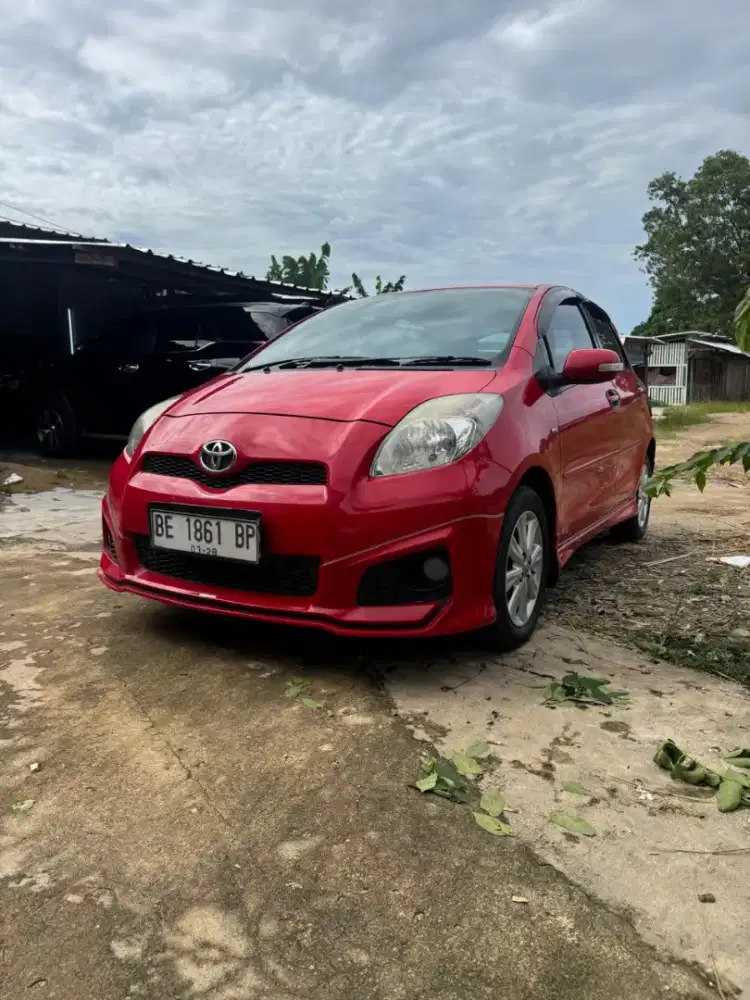 Yaris S at 2013 joss