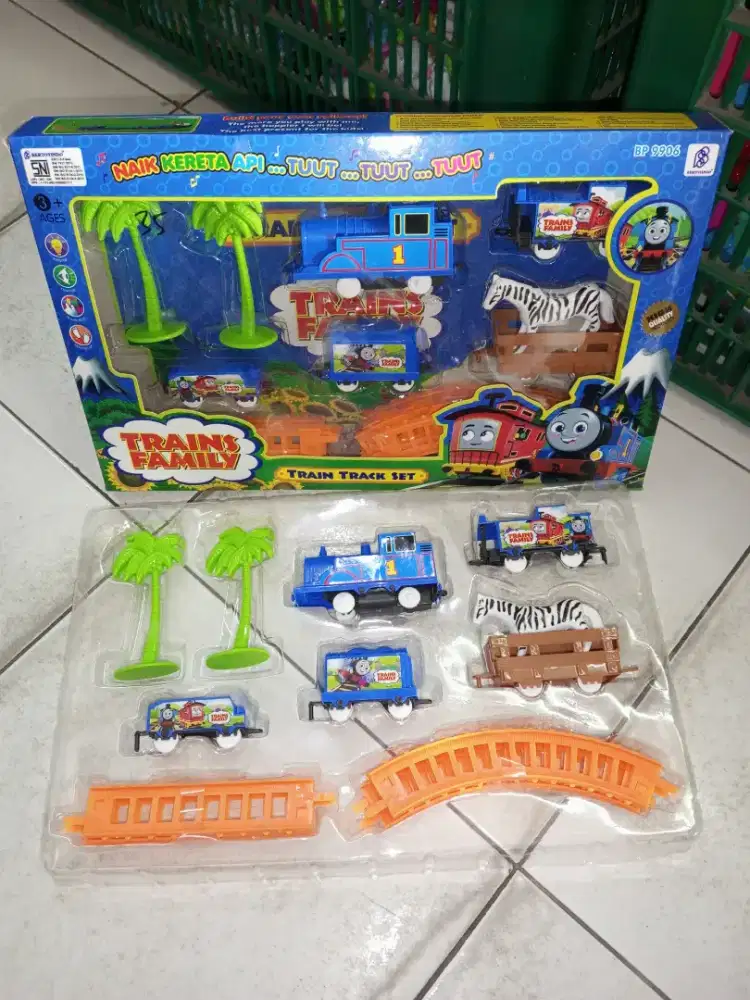 Mainan Anak Kereta Thomas Baterai