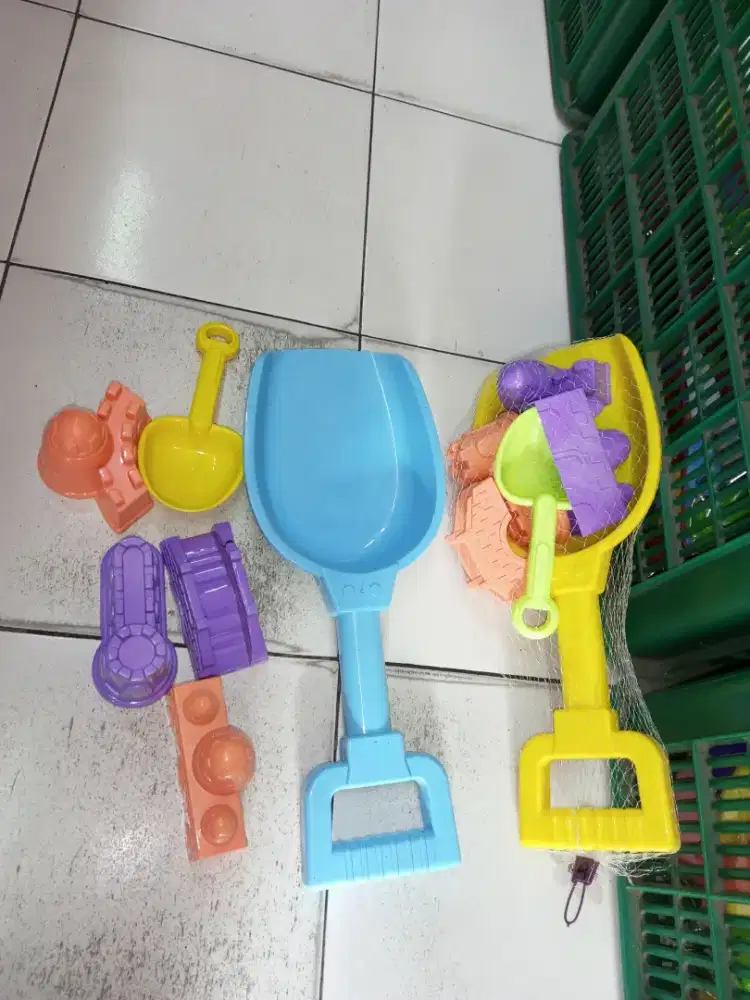 Mainan Anak Sekop Pasir Set