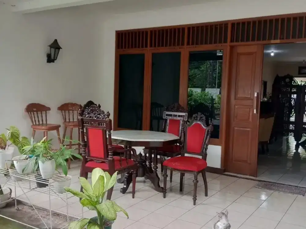 DIJUAL RUMAH LUAS STRATEGI PEJATEN BARAT, JAKARTA SELATAN