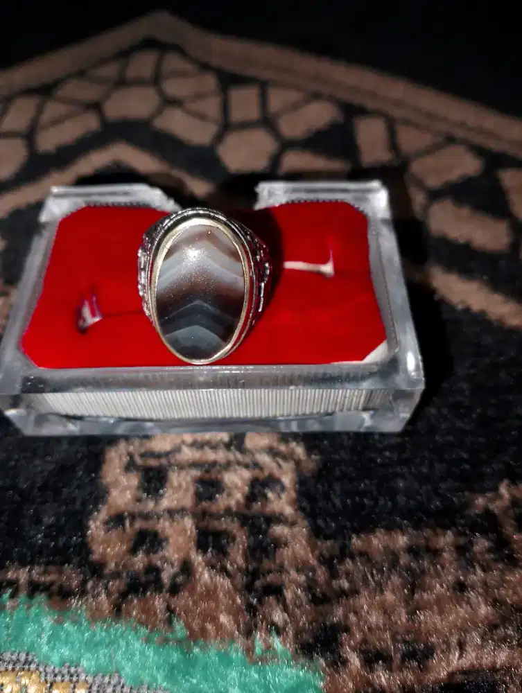 Cincin M.Rhowo Bhayu