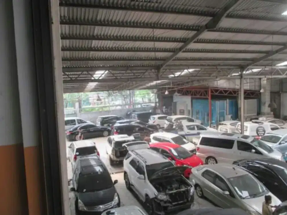 BANGUNAN KOMERSIL CEMPAKA PUTIH COCOK UNTUK GUDANG DAN KANTOR LOKASI PINGGIR JALAN RAYA
