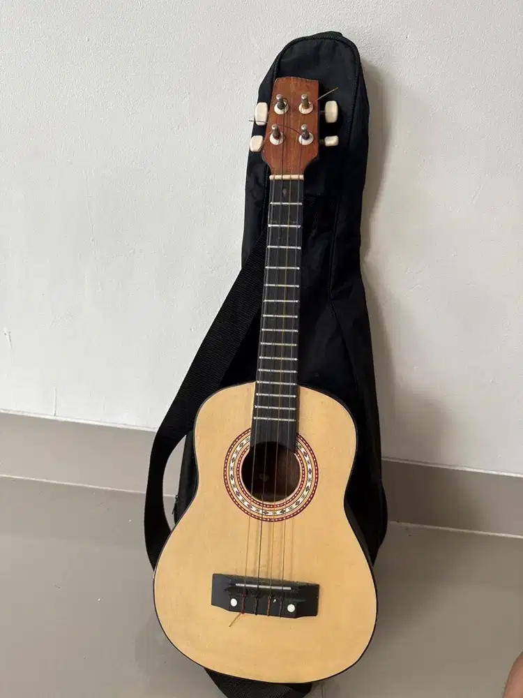 Dijual ukulele mini 4 senar