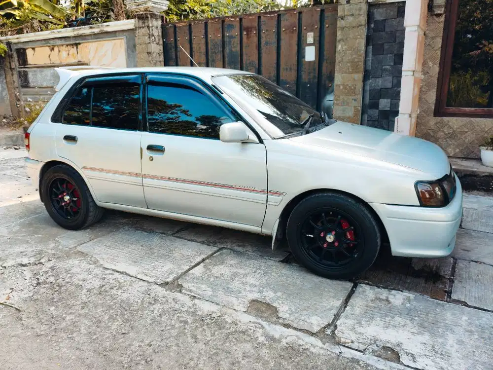 starlet SEG 1.3 TAHUN 95