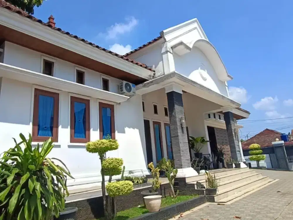 DIJUAL RUMAH MEWAH ALA VILLA DEKAT IPEKA SCHOOL PALEMBANG