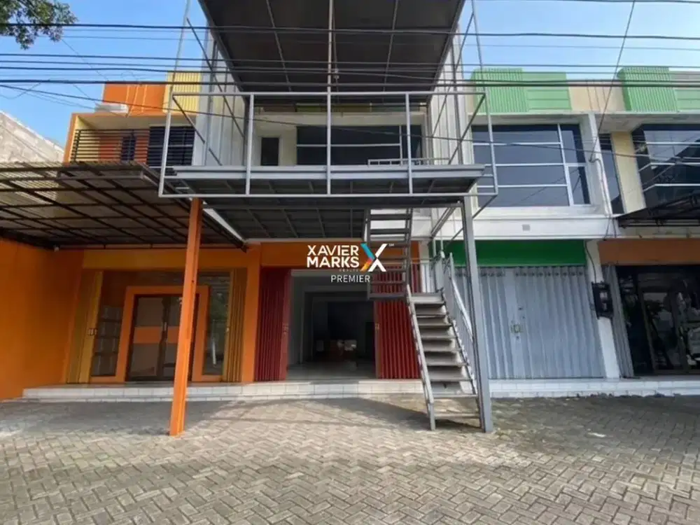 DIJUAL Ruko Terawat 2Lt Kondisi Bagus Cocok untuk Usaha atau Komersil Siap Huni Akses Mudah ke Jalan Utama Dekat Pusat Kota dsn Kampus di Lowokwaru