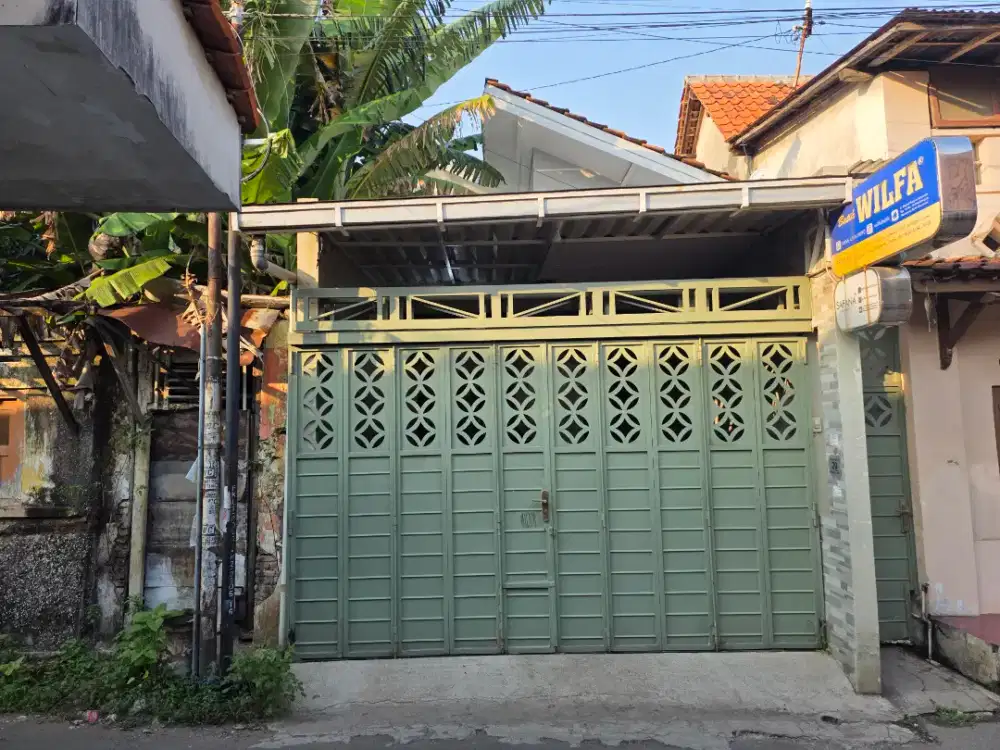RUMAH TENGGAH KOTA