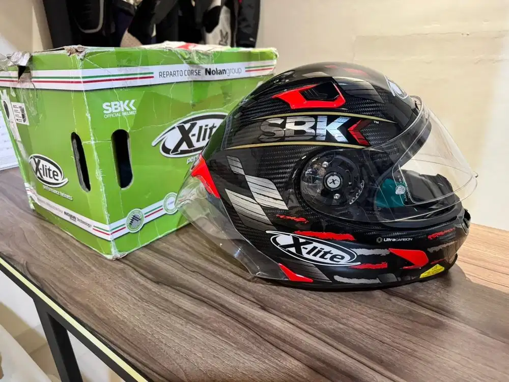Helm Nolan Xlite X803RS ultra carbon size L