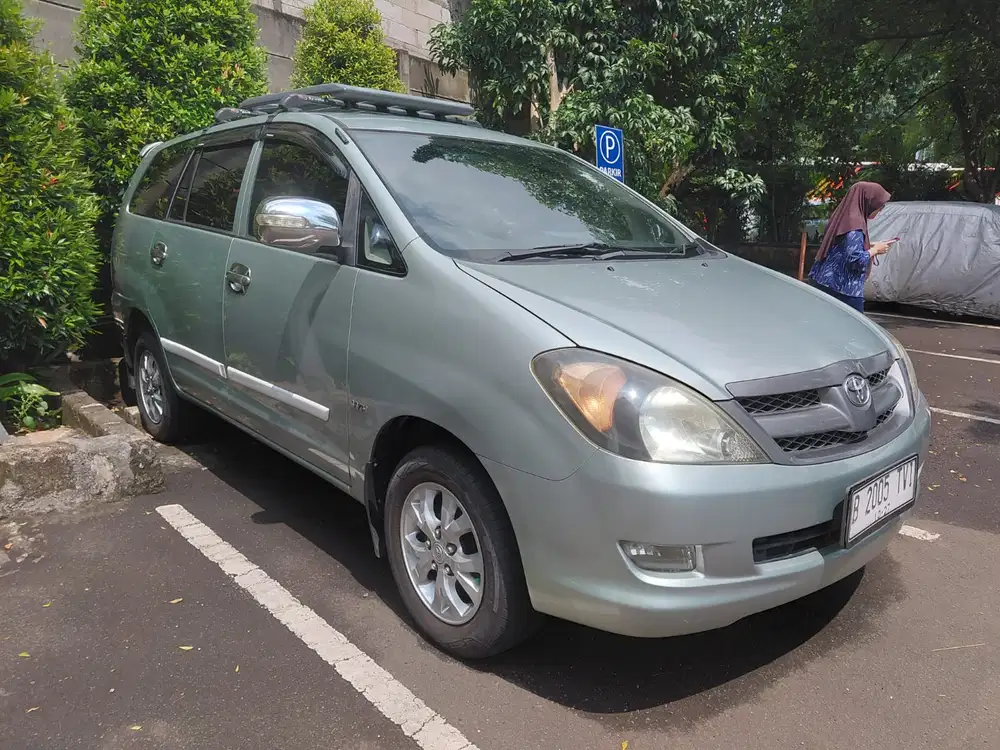Toyota Kijang Innova 2007 Bensin