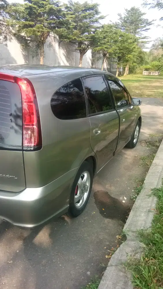 Honda Stream 2005 Bensin