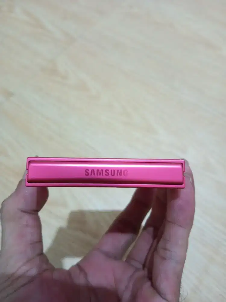 SAMSUNG ZFLIF 7 5G RAM 12/256GB ORIGINAL SEIN MULUS FULLSHET