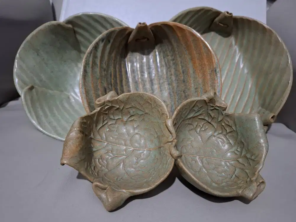 Handicraft Mangkok Piring Saji Piring Keramik Cantik Motif Daun Pisang