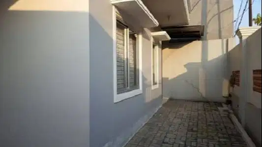 AKTHAZA Kost Putri - di Kota Tangerang