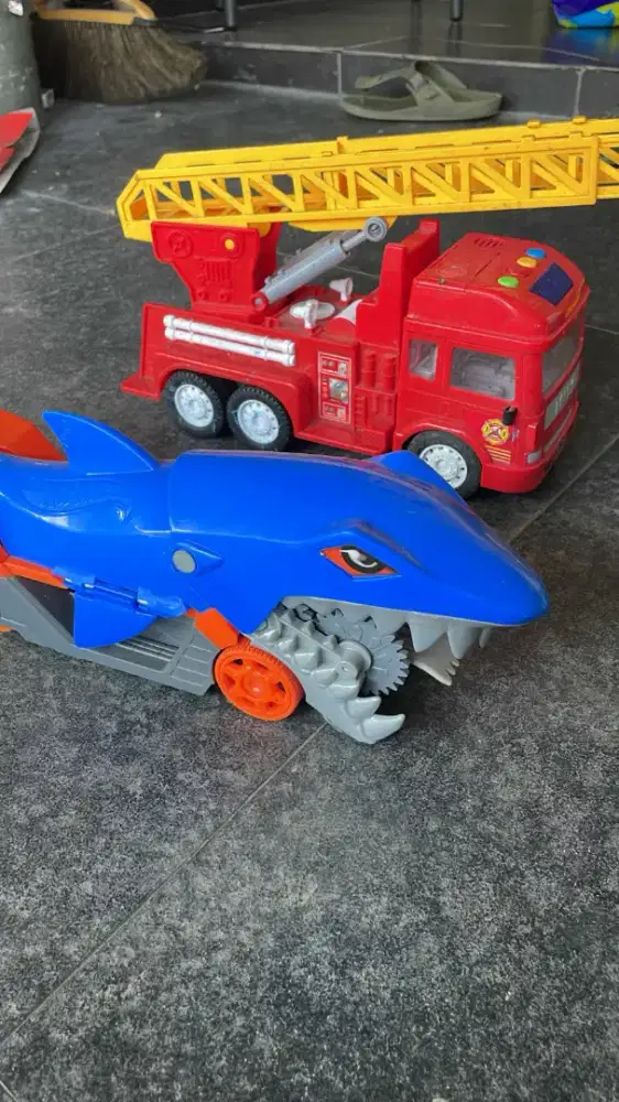 Mobil mobilan anak2