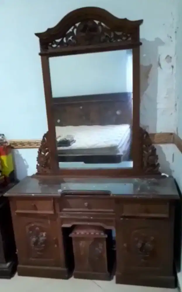 Dijual Nakas jati (meja rias)