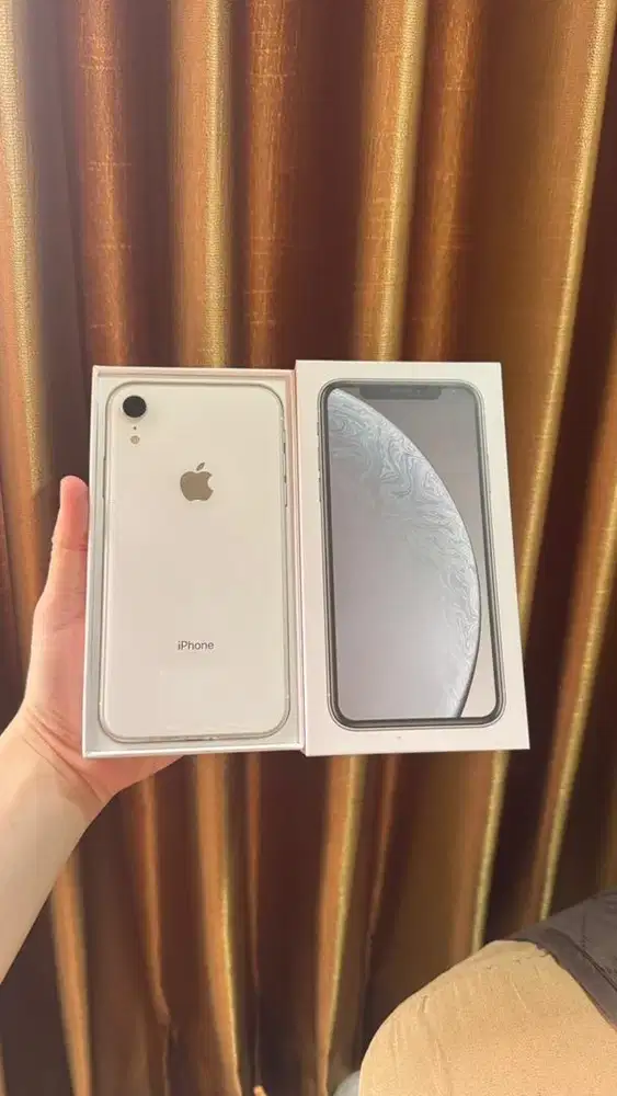 iphone xr 64 simlocked