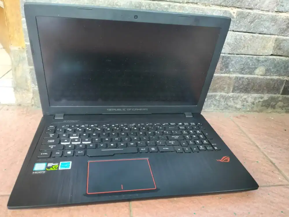 ASUS ROG GL533v/INTEL CORE i7-7700HQ/RAM 8GB/SSD 512gb/NVIDIA GTX 1050