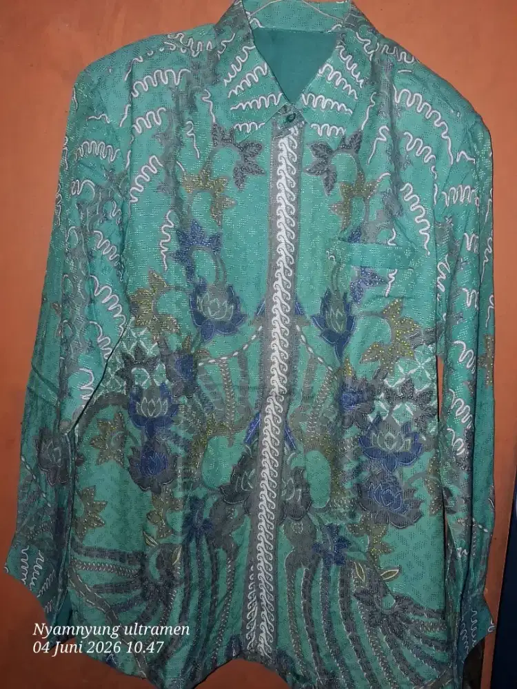 Kemeja batik tulis atbm (alat tenun bukan mesin)