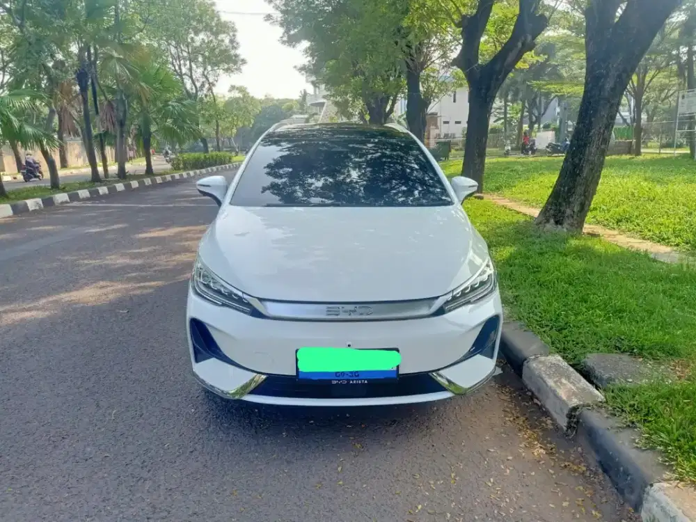 BYD M6 Superior