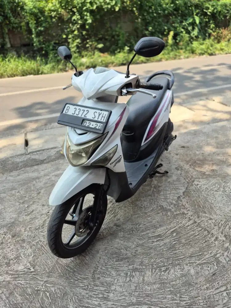 Dijual Honda Beat pop tahun 2015 surat lengkap