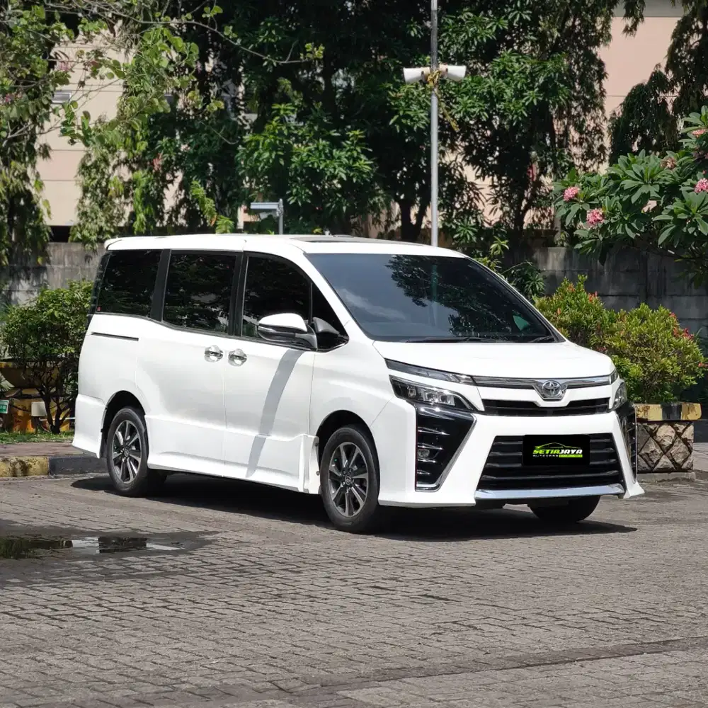 [KM 60RB] TOYOTA VOXY 2019