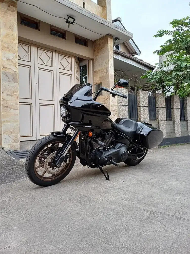 Low rider st 2022 (look) ,roadking,sportster,roadglide