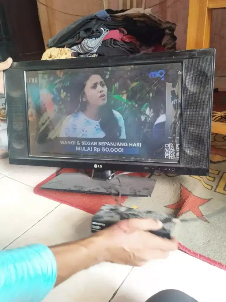Tv lcd digital 22 inc + Decoder