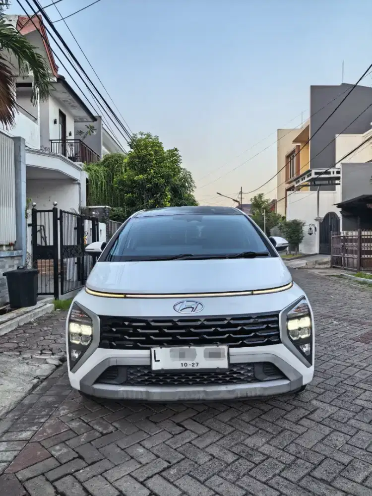 Stargazer Prime 2022 AT Matic Putih Two Tone Captain Seat 7 Seater