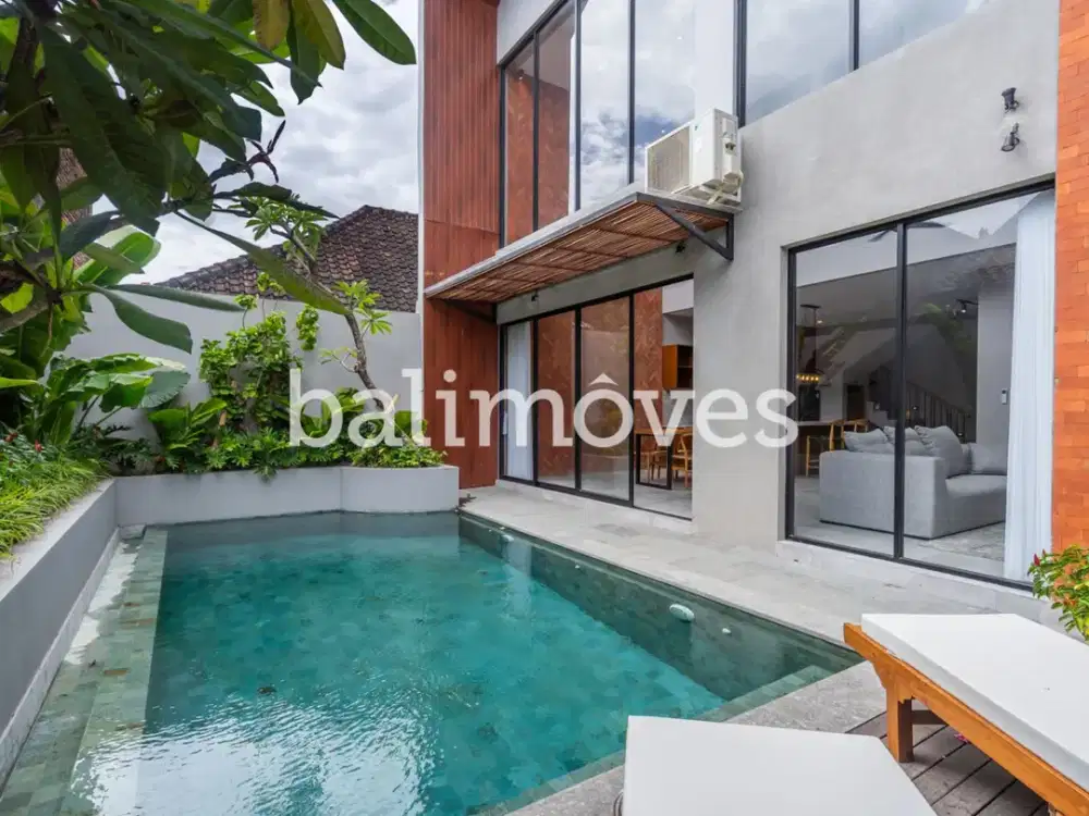 Villa Berlantai Dua Dengan Tiga Kamar Tidur Baru di Sanur