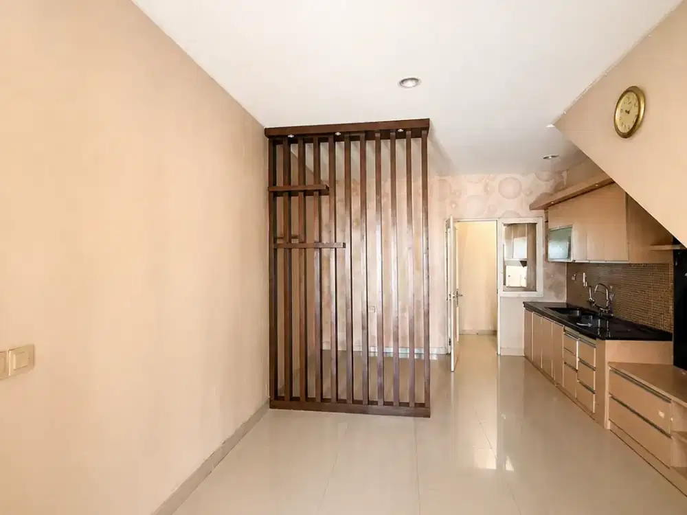 Good Deal! Rumah San Lorenzo 4x15 2+1KT Semi Furnish Bisa KPR