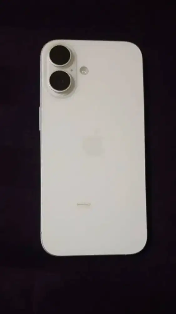IPhone 16 128 GB White Ibox, BH 99 Garansi On s.d Agustus 2026, Mulus