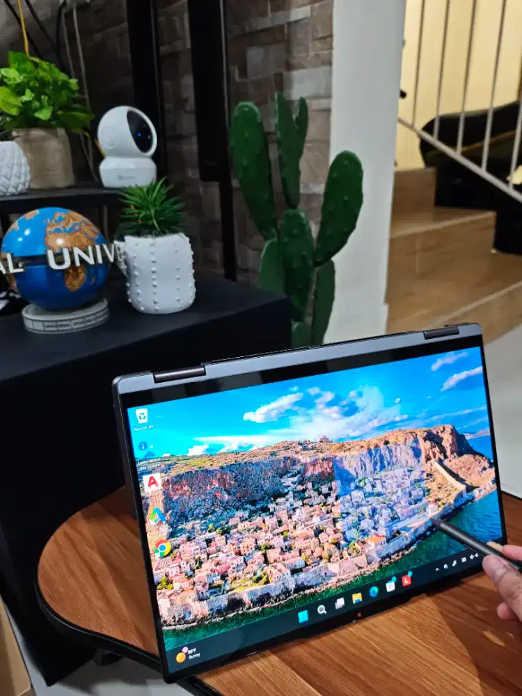 Laptop Lenovo Yoga 7 2in1 R5 8640Hs x rog msi niitro