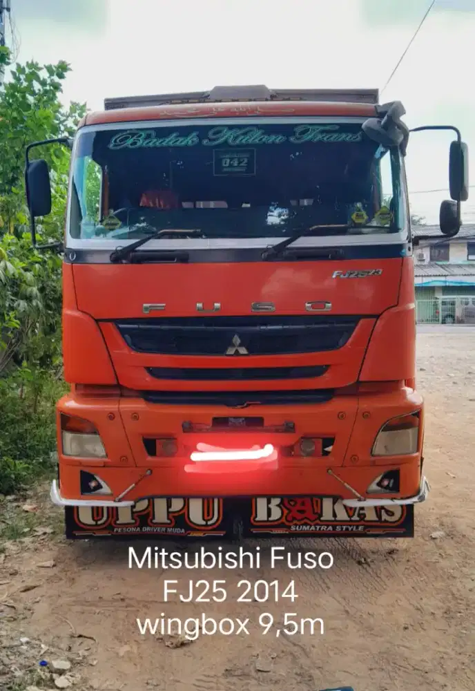 Mitsubishi Fuso FJ25 2014 wingbox long 9,5m istimewa